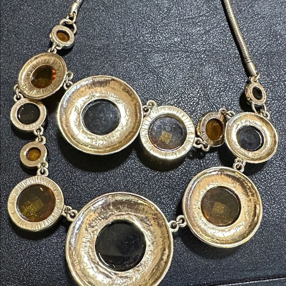 Liz Claiborne Vintage 1990’s Gold Tone Statement Necklace With Faucet Cabochons